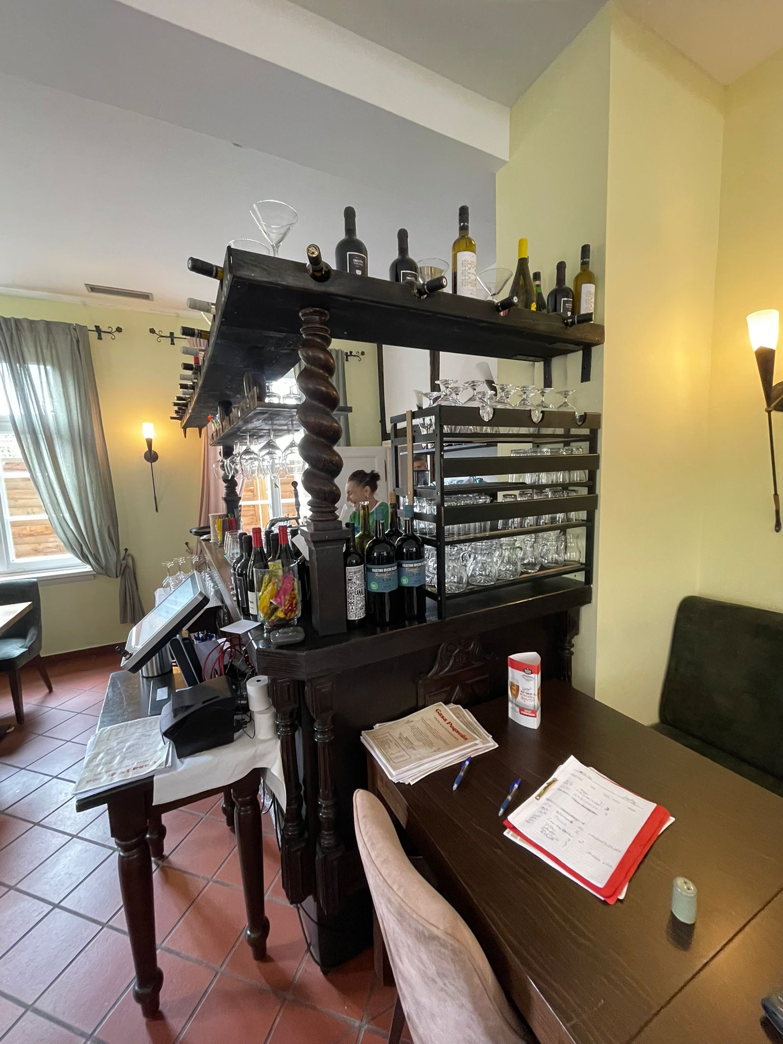 Restaurant-Atmosphäre von innen